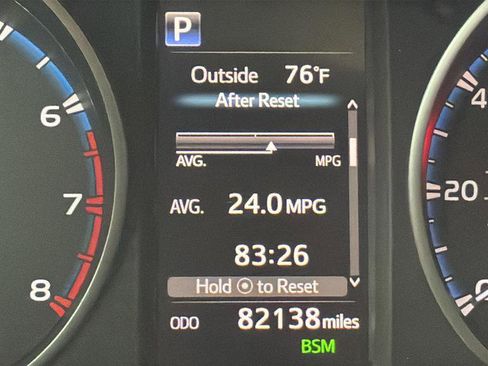 Used 2018 Toyota RAV4 XLE w/ Plus Extra Value Package FWD image 34