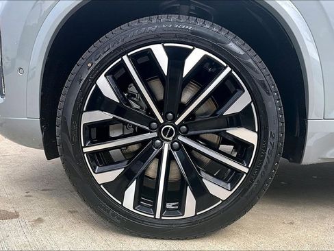 New 2026 Volvo XC90 T8 Ultra w/ Lounge Package AWD/4WD image 42