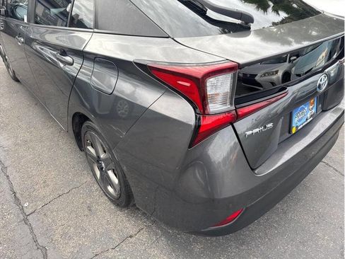 Used 2019 Toyota Prius XLE image 13