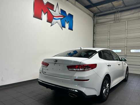 Used 2019 Kia Optima LX FWD image 3