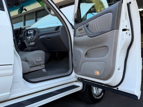 Used 2004 Toyota Sequoia Limited RWD image 62