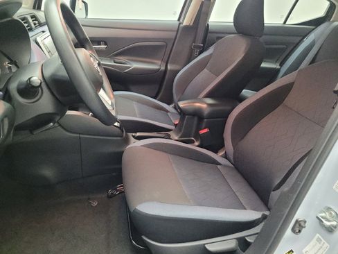 Used 2024 Nissan Versa SV w/ Trunk Package FWD image 17