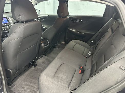 Used 2023 Chevrolet Malibu LT FWD image 3