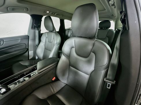Used 2023 Volvo XC60 B5 Plus w/ Climate Package AWD/4WD image 21