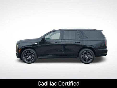 Certified 2025 Cadillac Escalade Sport Platinum w/ LPO, Floor Liner Package image 5