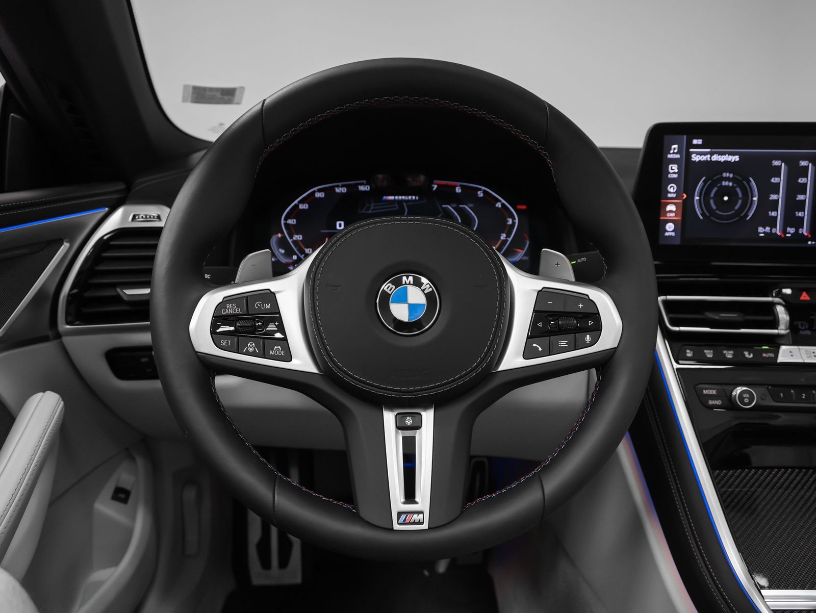 Used 2026 BMW M850i xDrive Convertible AWD/4WD image 32