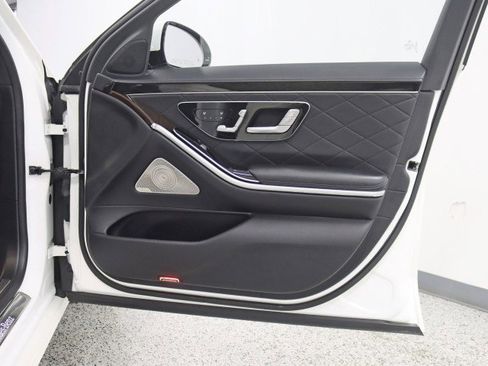 Used 2021 Mercedes-Benz S 580 4MATIC Sedan image 35