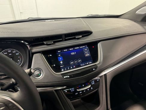 Used 2025 Cadillac XT5 Premium Luxury image 78