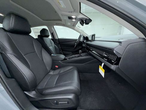 New 2025 Honda Accord EX-L image 11