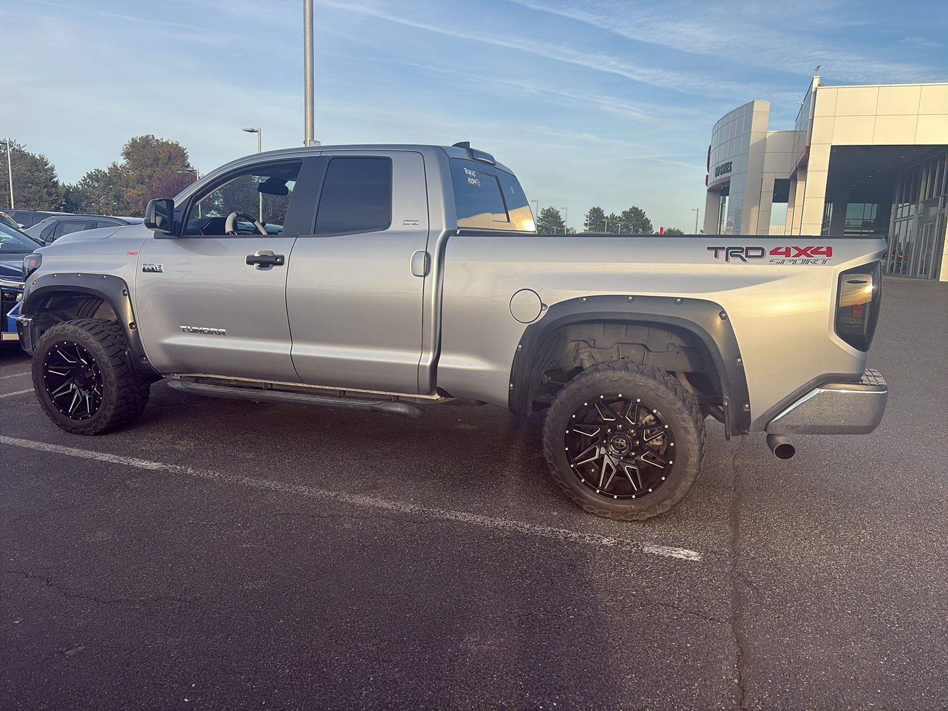 Used 2020 Toyota Tundra SR5 AWD/4WD image 12