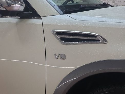 Used 2017 Nissan Armada SL image 8