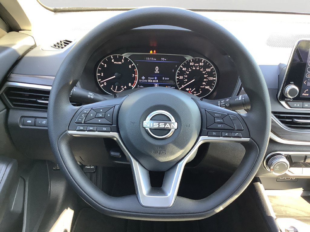 Used 2026 Nissan Altima 2.5 SV FWD image 18