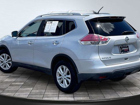 Used 2014 Nissan Rogue SV w/ SV Premium Package FWD image 3