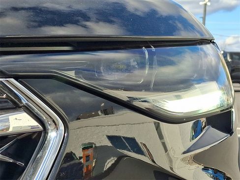 Used 2023 Buick Envision Avenir image 9