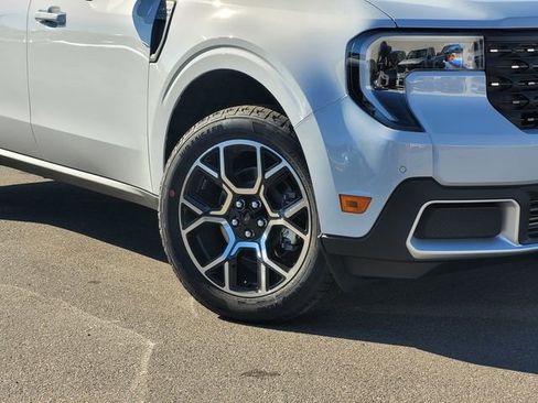 New 2025 Ford Maverick Lariat w/ 4K Tow Package image 2