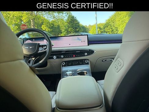 Certified 2026 Genesis GV70 2.5T Select AWD/4WD image 5