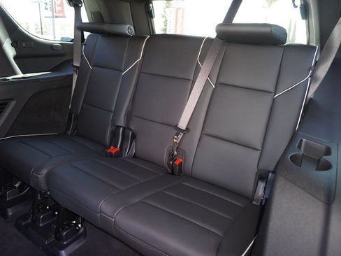 Used 2026 Cadillac Escalade Luxury RWD image 10