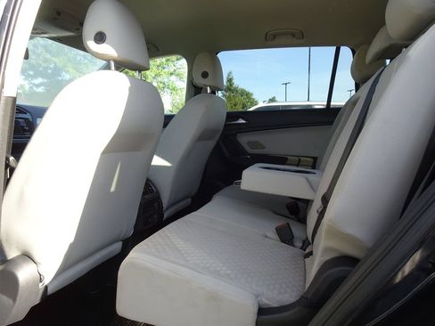 Used 2018 Volkswagen Tiguan S FWD image 14