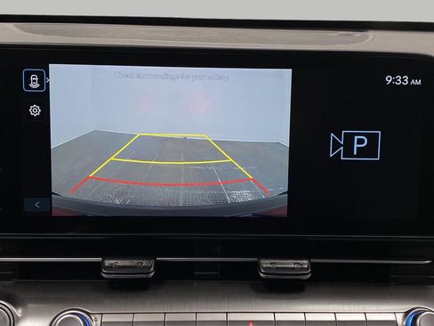 Used 2025 Hyundai Kona SEL image 24