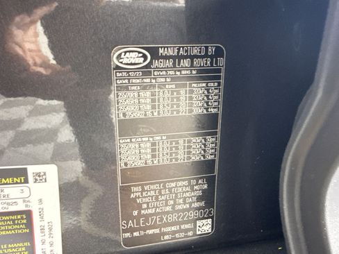 Certified 2024 Land Rover Defender 110 S AWD/4WD image 22