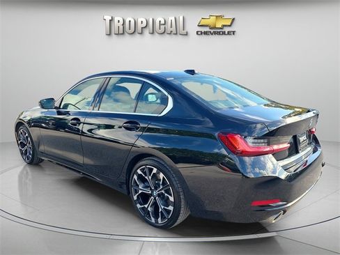 Used 2025 BMW 330i Sedan image 3