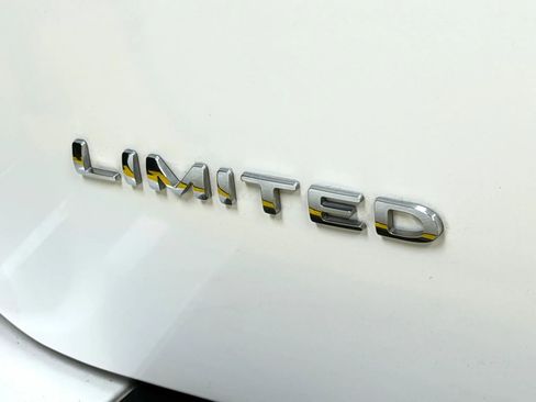 Used 2015 Ford Expedition EL Limited w/ Equipment Group 301A image 13