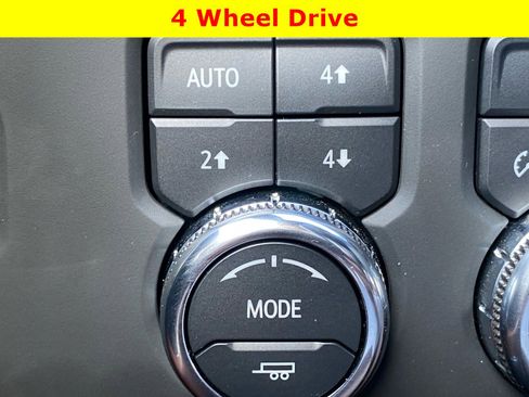 Used 2024 GMC Sierra 2500 Denali Ultimate AWD/4WD image 23