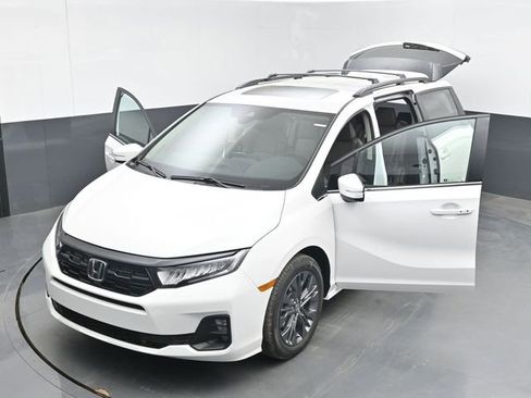 New 2026 Honda Odyssey Touring image 55