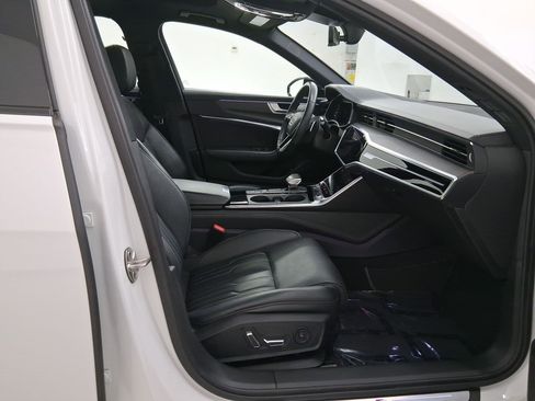Used 2021 Audi S6 Prestige w/ Prestige Package image 27
