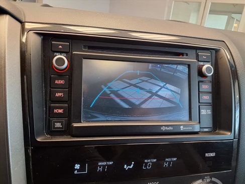 Used 2015 Toyota Sequoia Platinum image 15