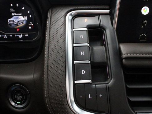 Used 2022 GMC Yukon SLT w/ SLT Premium Package image 40