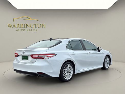 Used 2019 Toyota Camry XLE image 7
