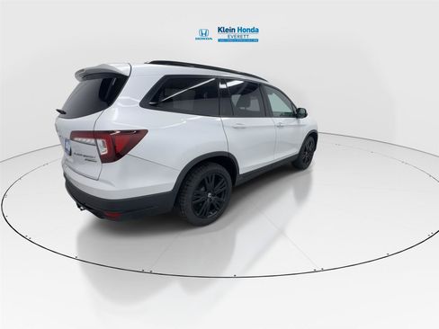 Used 2021 Honda Pilot Black Edition image 2