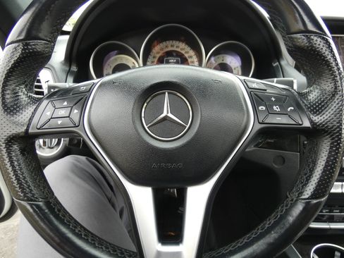 Used 2014 Mercedes-Benz E 350 4MATIC Coupe image 52