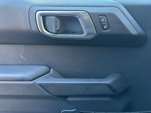 New 2025 Ford Bronco Outer Banks image 17