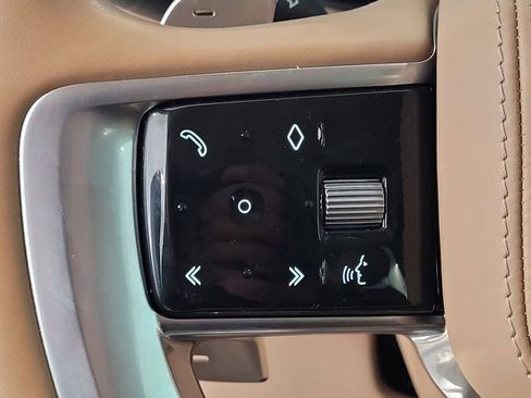 Used 2023 Land Rover Range Rover SE image 24