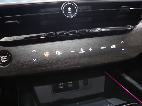 Used 2025 Nissan Murano SL w/ Cargo Package AWD/4WD image 25