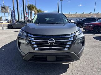 Used 2024 Nissan Rogue SV video 2