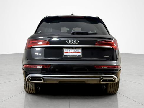 Used 2023 Audi Q5 2.0T Premium w/ Convenience Package AWD/4WD image 4