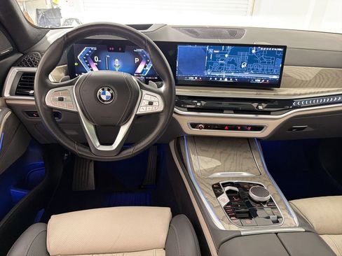 Certified 2024 BMW X7 xDrive40i AWD/4WD image 30