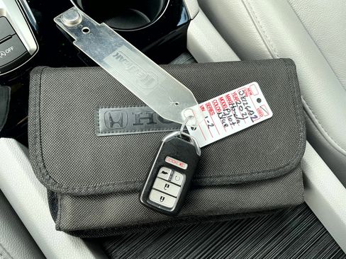 Used 2021 Honda Pilot Touring image 24