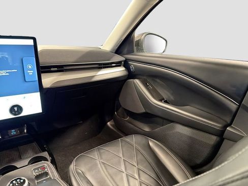 Used 2021 Ford Mustang Mach-E Select w/ Comfort/Appearance Package image 22