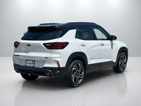 Used 2025 Chevrolet TrailBlazer RS w/ Convenience Package FWD image 5