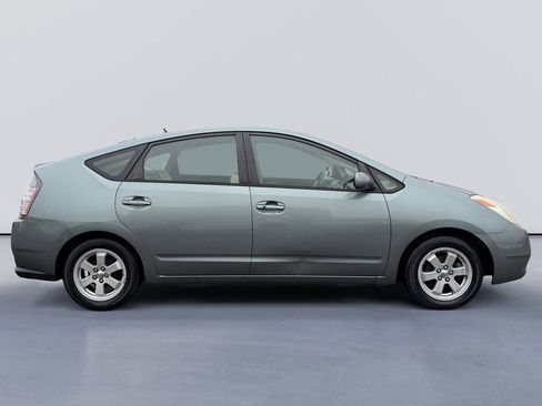 Used 2005 Toyota Prius image 2