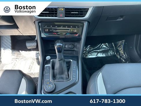 Used 2025 Volkswagen Taos SEL image 17