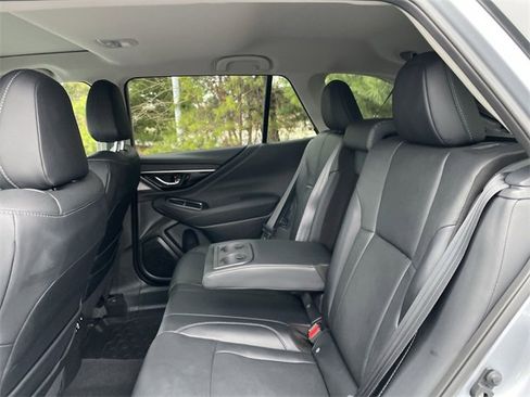 Used 2025 Subaru Outback Touring w/ Popular Package #2 image 13