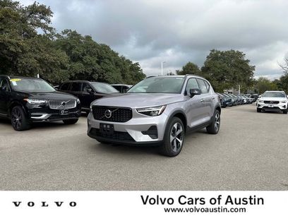 New 2026 Volvo XC40 B5 Core