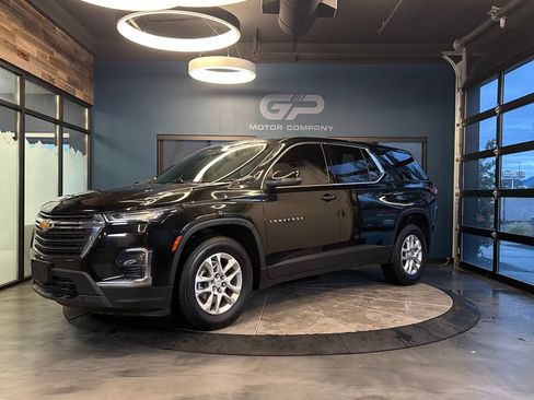 Used 2022 Chevrolet Traverse LS w/ LPO, Floor Liner Package AWD/4WD image 7