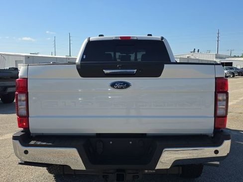 Used 2021 Ford F250 Lariat w/ Chrome Package image 5