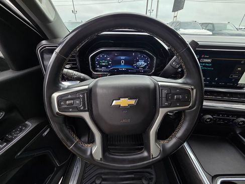 Used 2024 Chevrolet Silverado 2500 LTZ w/ LTZ Convenience Package AWD/4WD image 14